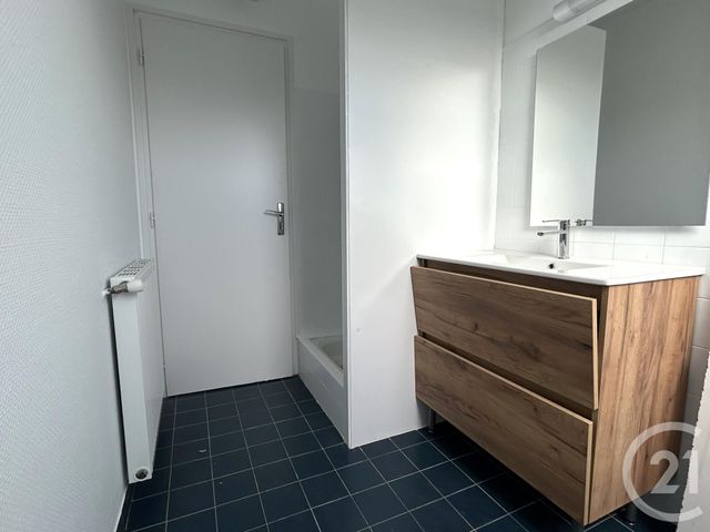 maison à louer - 4 pièces - 83.86 m2 - MUZILLAC - 56 - BRETAGNE - Century 21 Jego Immobilier