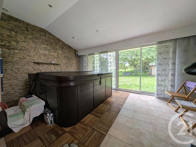 Afficher la photo en grand maison à vendre - 8 pièces - 234.0 m2 - BERRIC - 56 - BRETAGNE - Century 21 Jego Immobilier