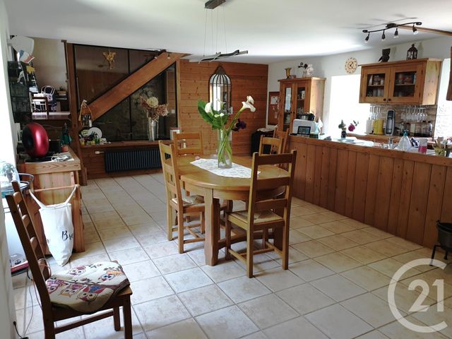 Afficher la photo en grand maison à vendre - 8 pièces - 234.0 m2 - BERRIC - 56 - BRETAGNE - Century 21 Jego Immobilier