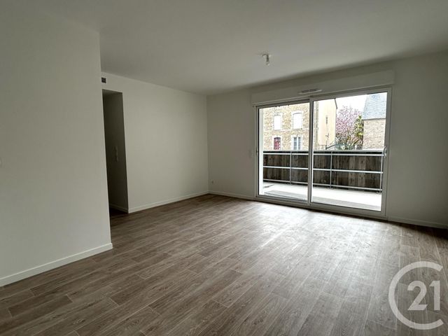 Appartement T3 à louer - 3 pièces - 62.93 m2 - QUESTEMBERT - 56 - BRETAGNE - Century 21 Jego Immobilier