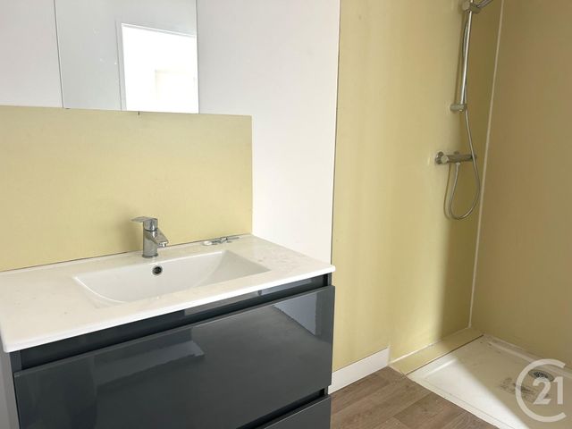 Appartement Studio à louer - 1 pièce - 27.89 m2 - MUZILLAC - 56 - BRETAGNE - Century 21 Jego Immobilier